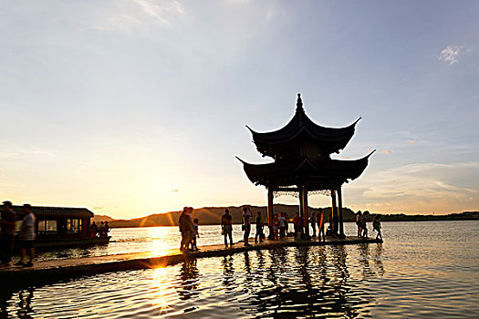 soi cau rong bach kim 666