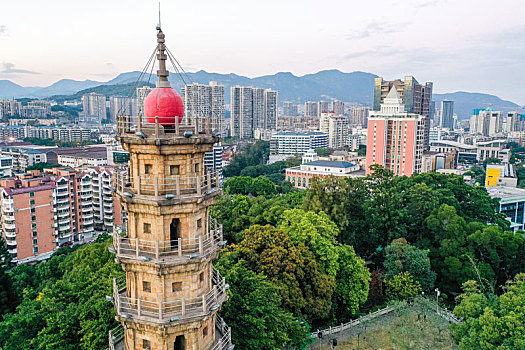 than tai du doan mien nam